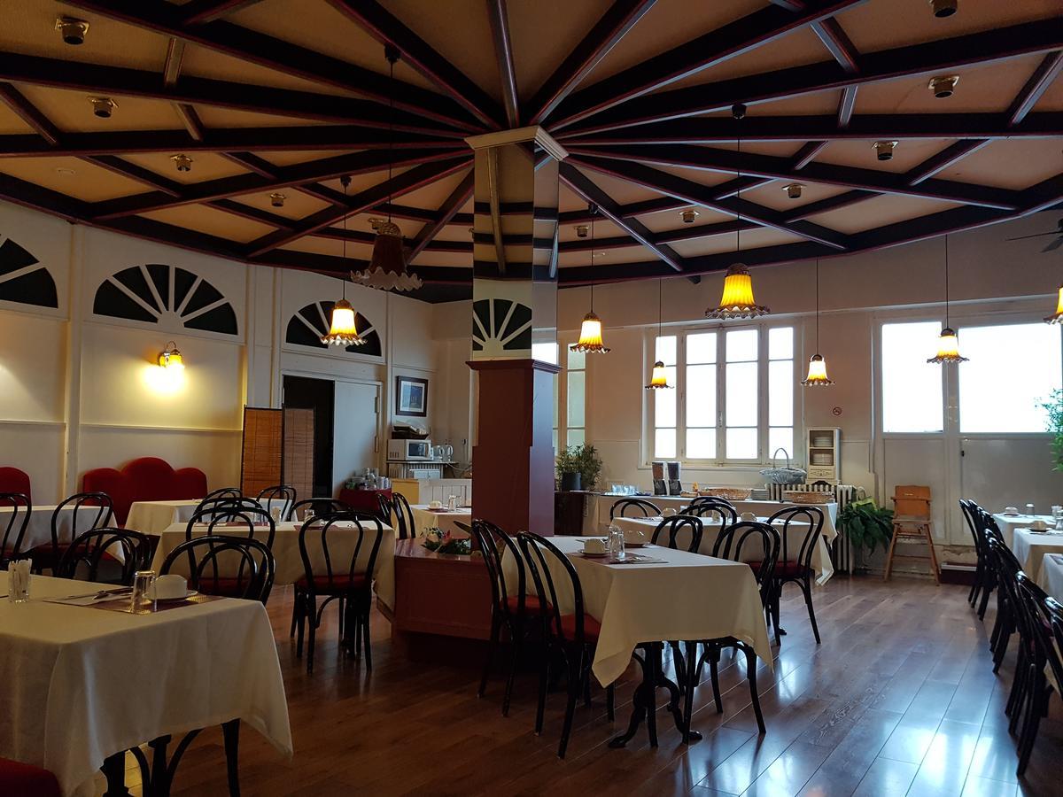 Hotel Bar Restaurant Saint Paul Verdun-sur-Meuse Екстериор снимка